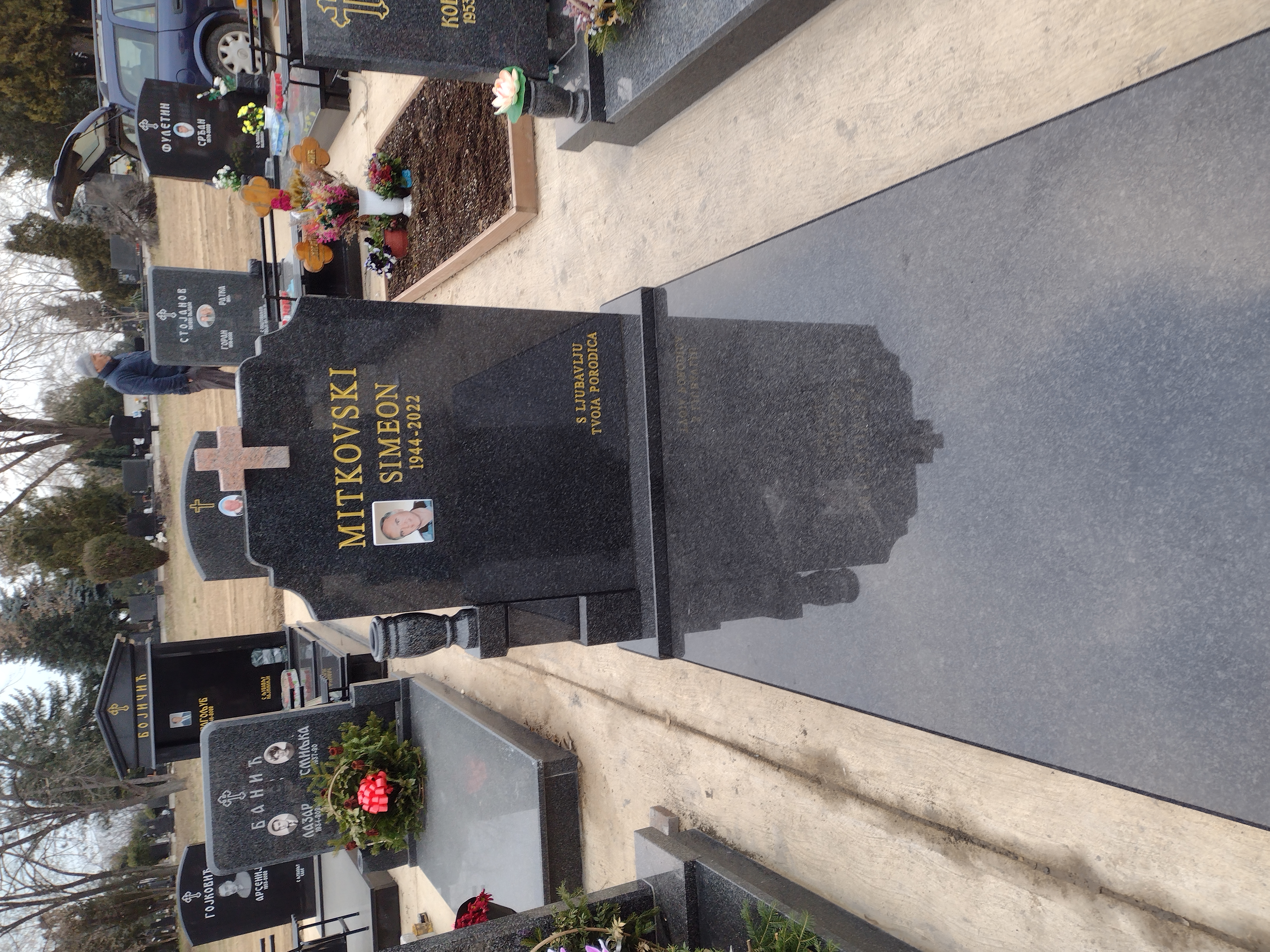 Komplet Spomenik od impale sa krstom