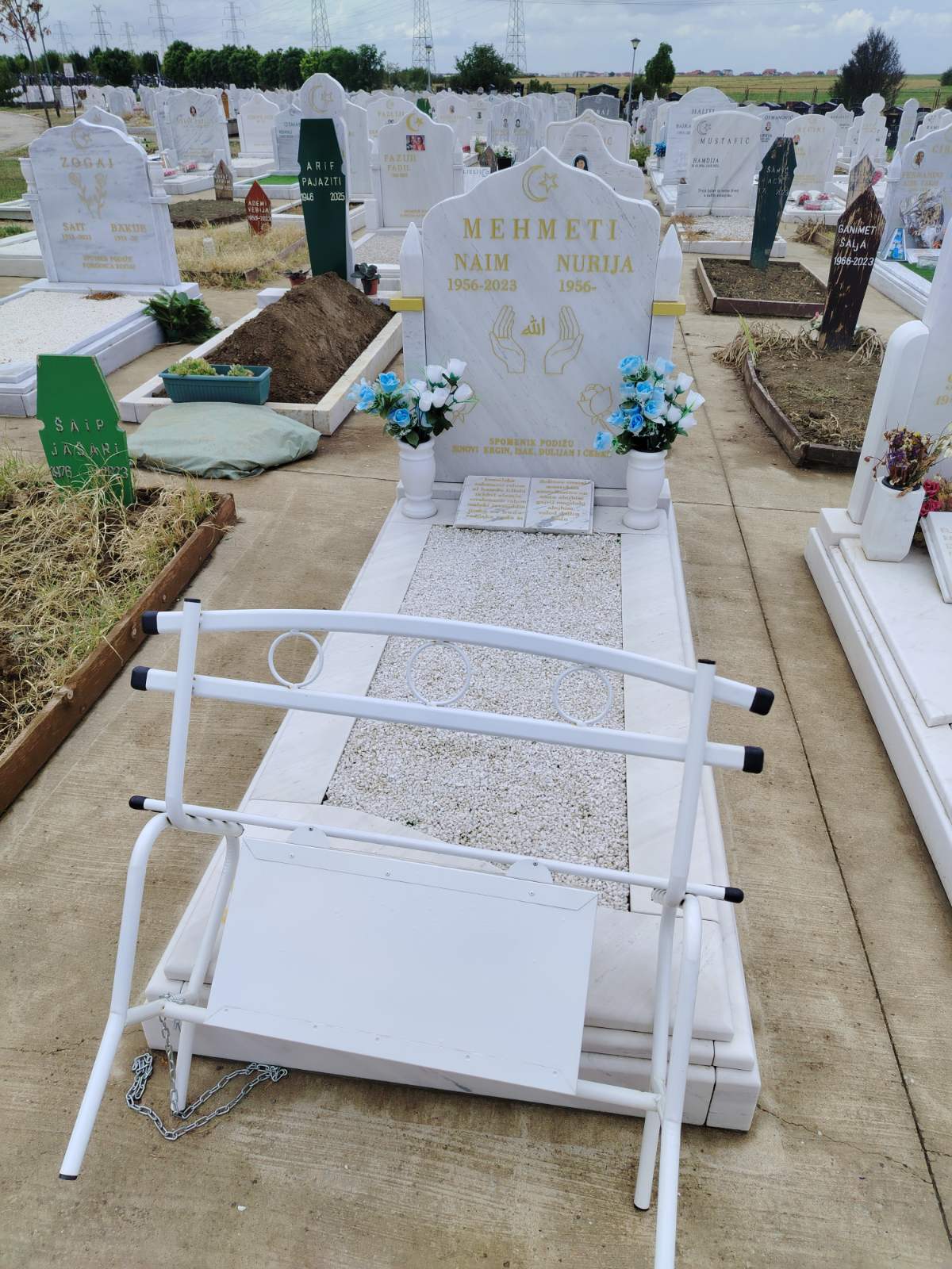 Komplet Spomenik od prilepskog belog #12