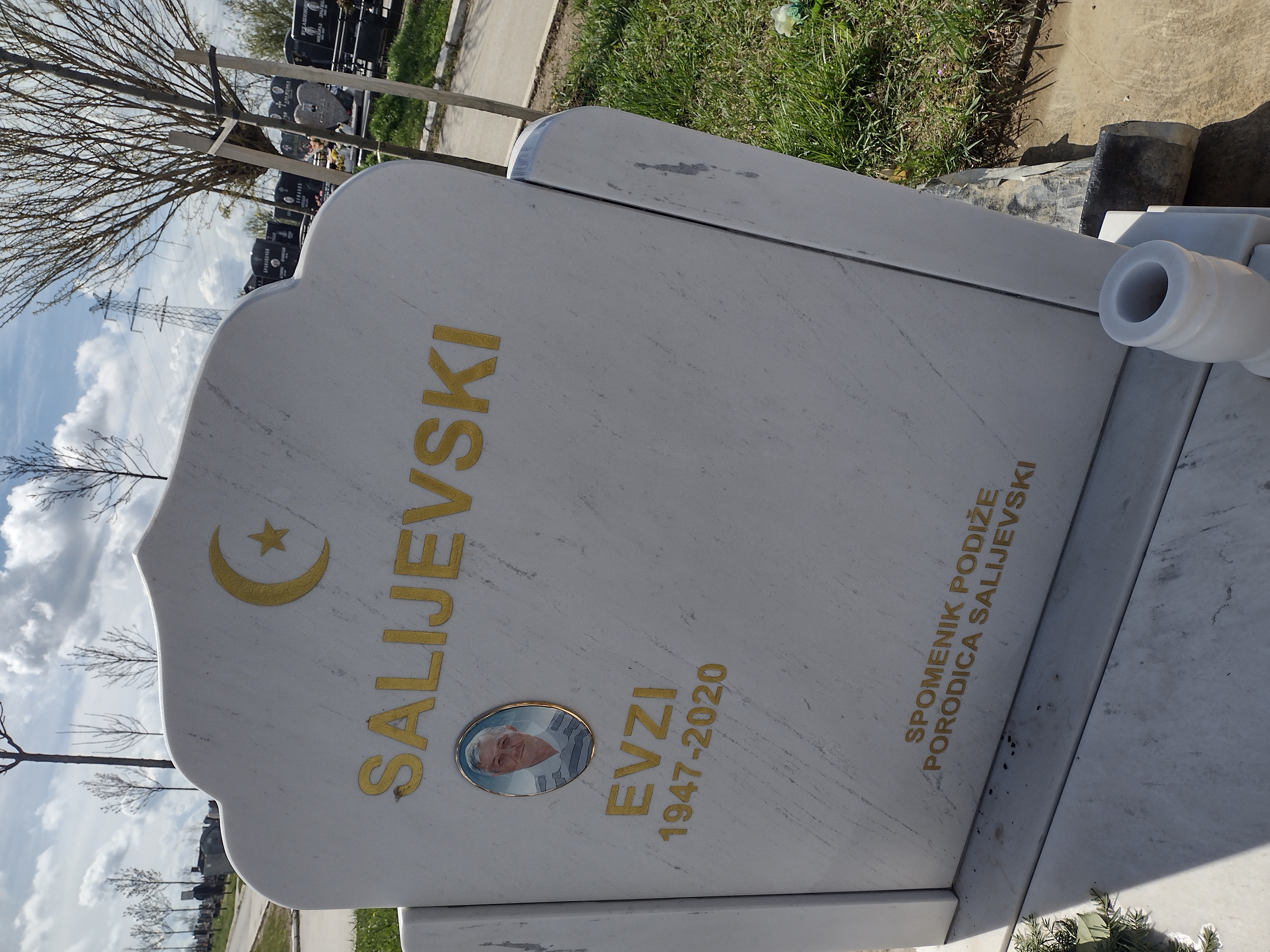 Komplet Spomenik od prilepskog belog #3