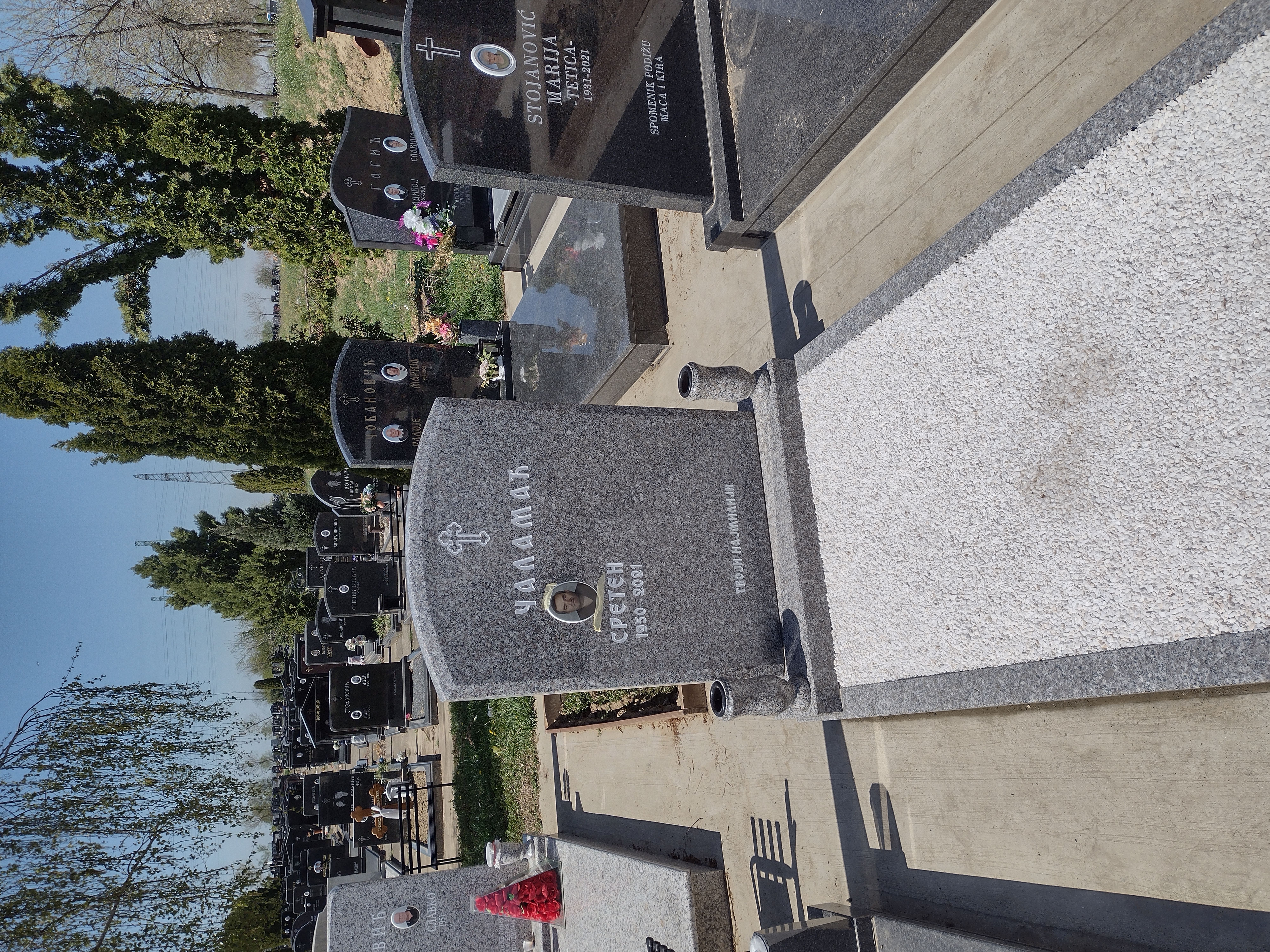 Komplet Spomenik sa rizlom od 664