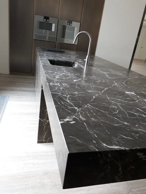 Kuhinjske ploče od mermera i granita