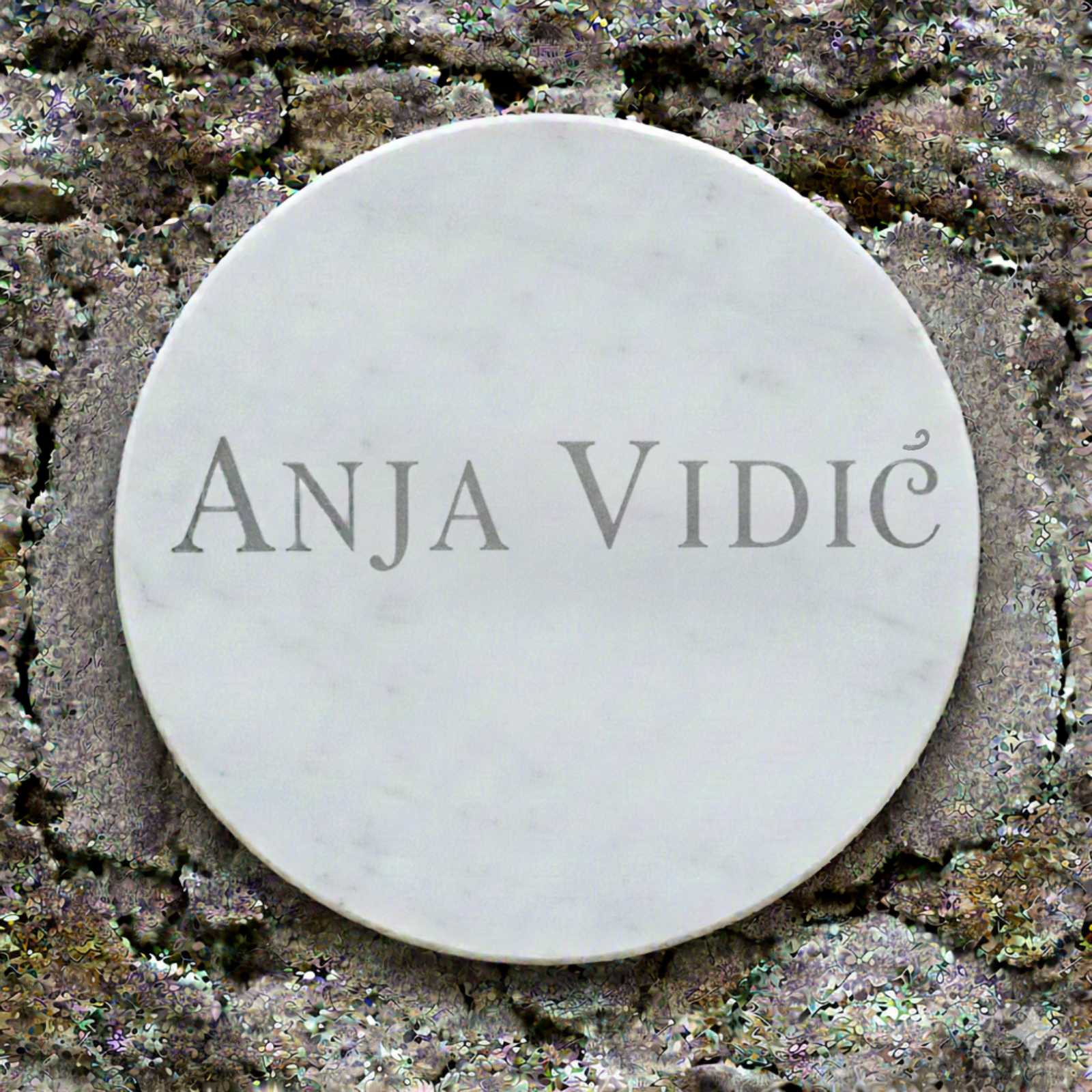 Ovalni oblik Spomen Ploče – od Prilepa Belog