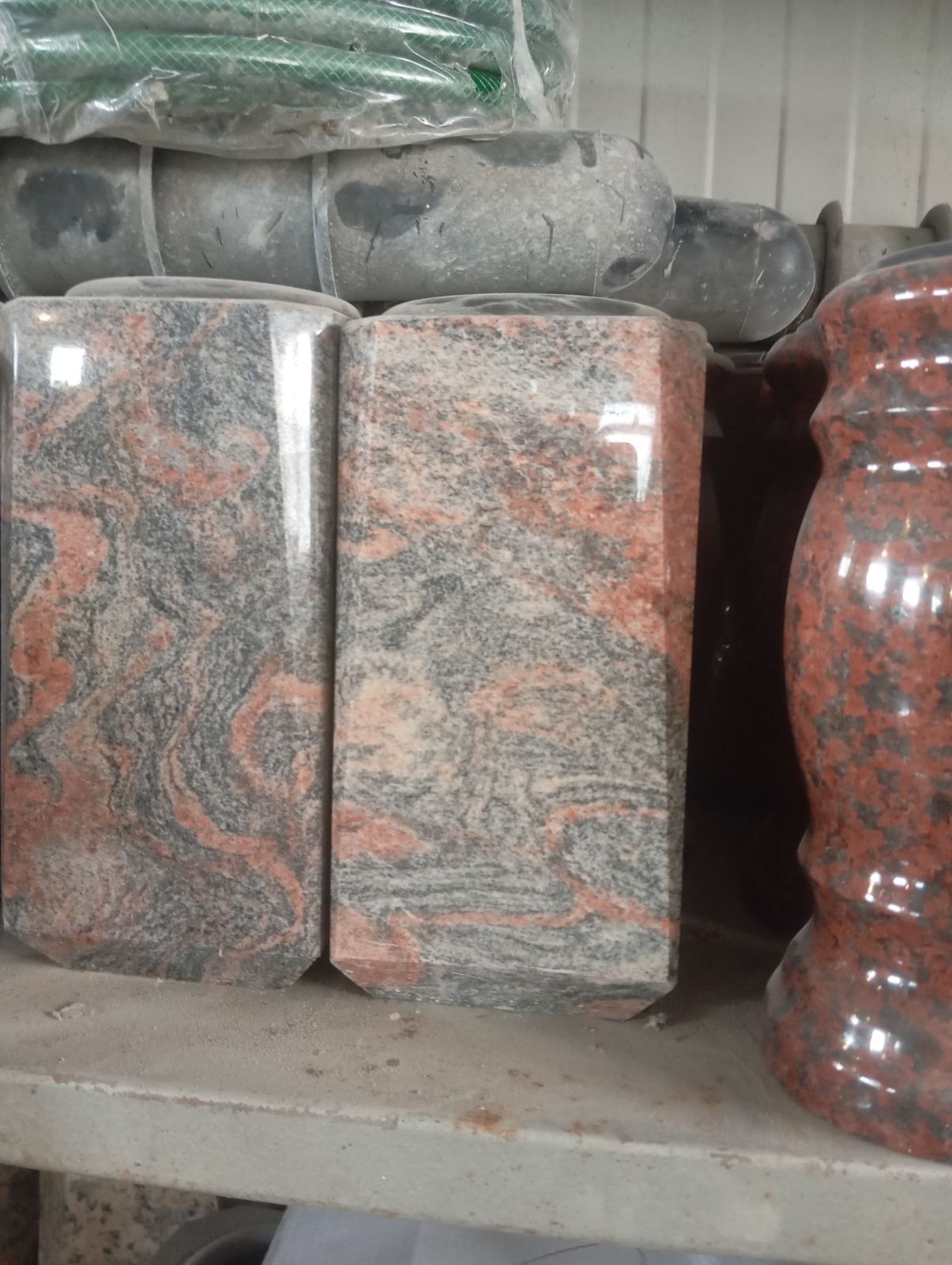 Četvrtasta vaza od Multicolor